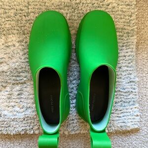 Free People Vibrant Green Rain Boots size 9